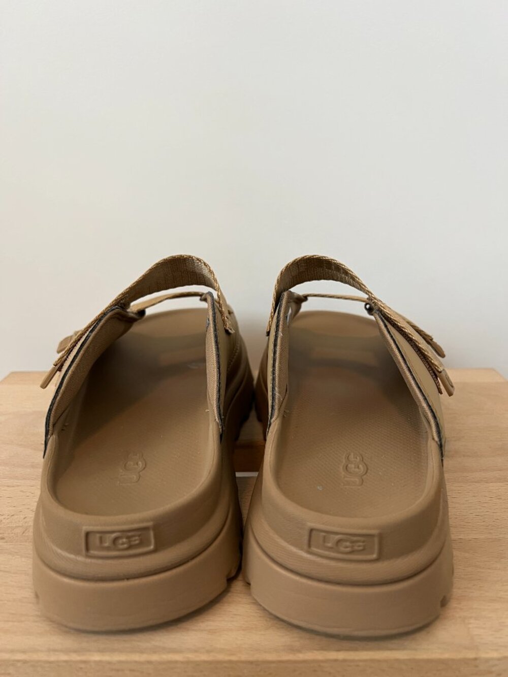 UGG Goldenglow Slide - Picture 3 of 5